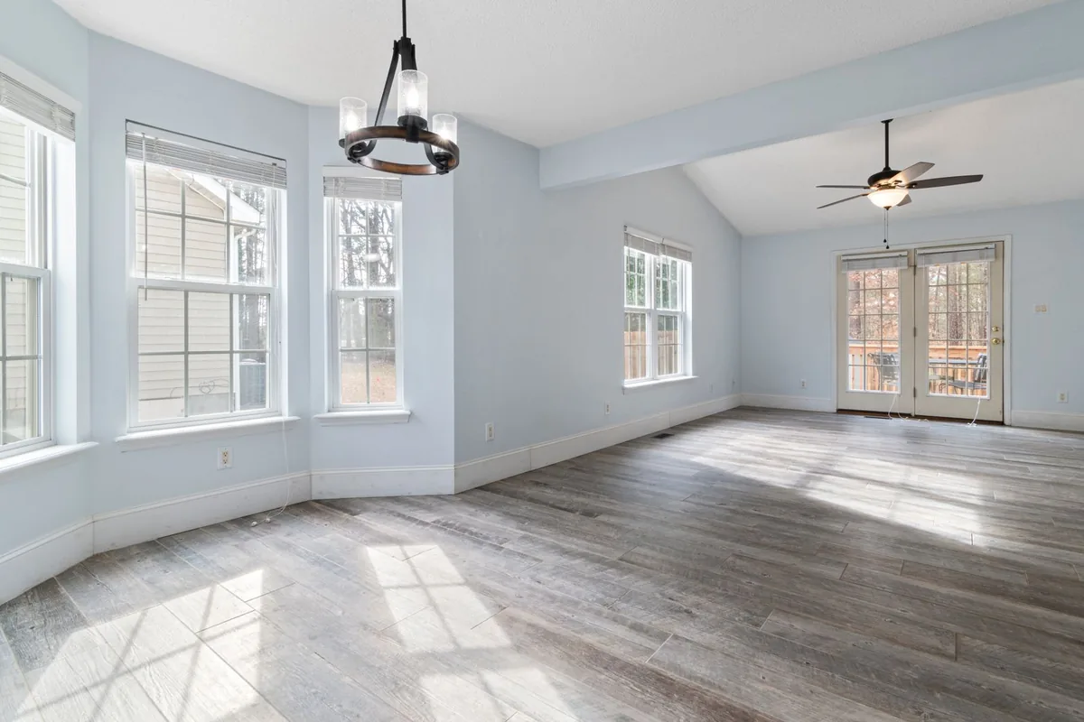 Clean, safe room after biohazard cleanup in Ashview Heights, Atlanta, GA